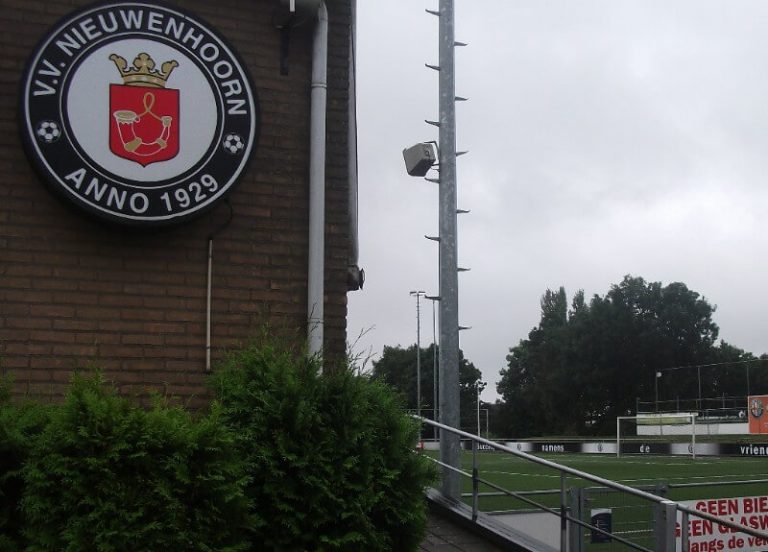 Nieuwenhoorn zet reeks voort