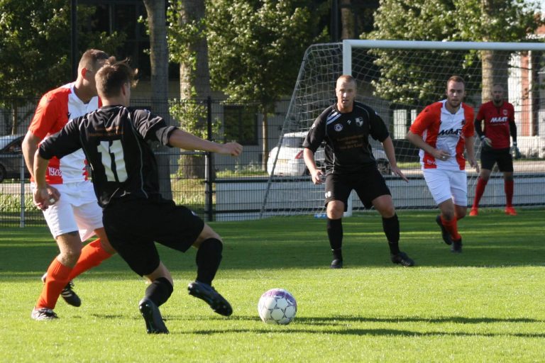 Lekkerkerk verliest ongelukkig van beter Alblasserdam