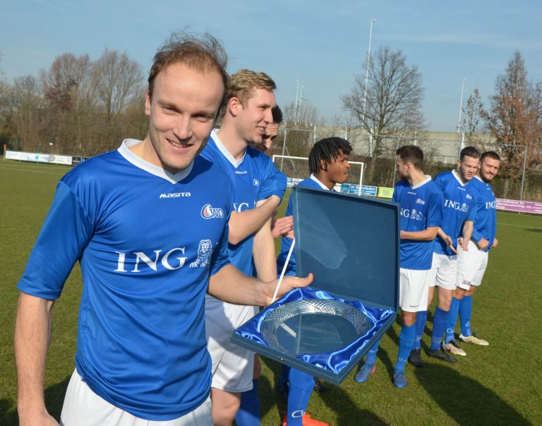 100 wedstrijden voor Arij van Bree