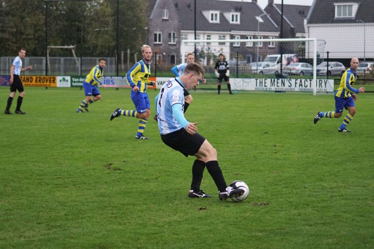 DVV’09 KNOKT ZICH VOORBIJ FLAKKEE