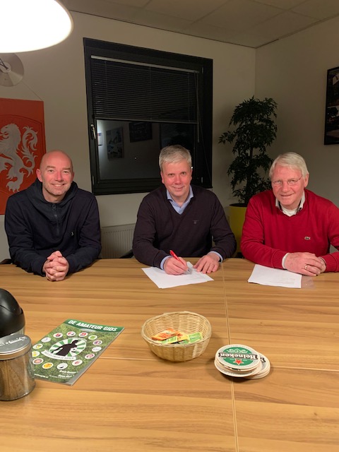 Michel van Noort ook in het nieuwe seizoen trainer bij FC Binnenmaas