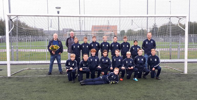 R.W.B. JO13-2 helemaal in het nieuw