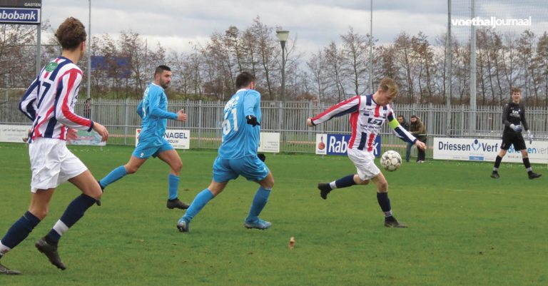 R.W.B. wint en houdt Waspik op afstand