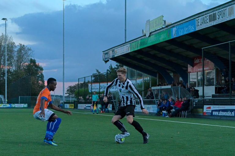 SJC zit in de hoek waar de klappen vallen
