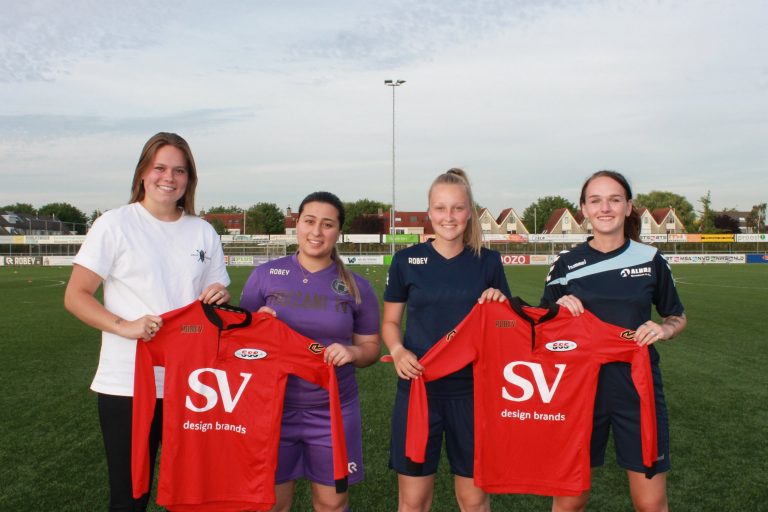 De eerste versterkingen voor SSS Vrouwen