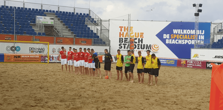 Strijd om tickets NK Beach Soccer bij SCZ in Zoelen
