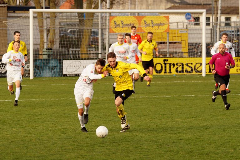 Spirit geeft wéér 2x een voorsprong weg en verliest van Strijen met 4-3