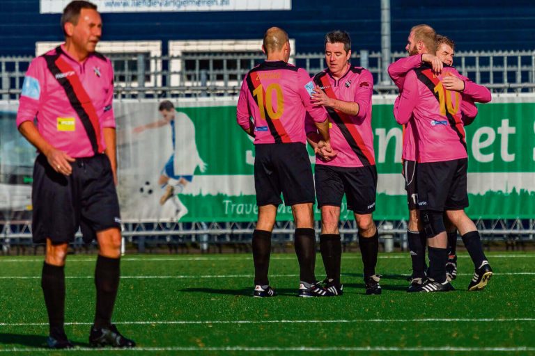 Veteranenvoetbal springlevend bij IFC.