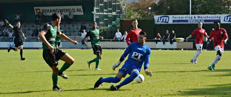 Capelle knokt zich met tien man naar overwinning