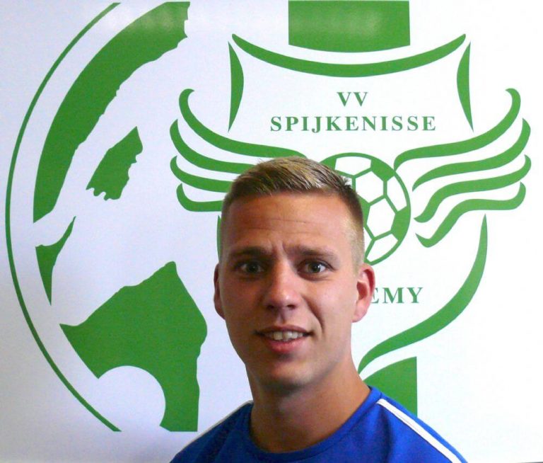 Davey van Velzen nieuwe assistent trainer v.v. Spijkenisse