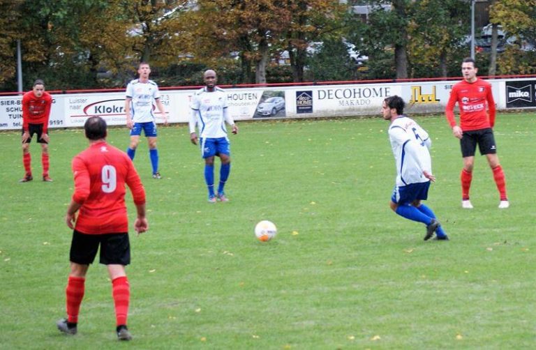 Gemotiveerd Sliedrecht verplettert De Zwerver