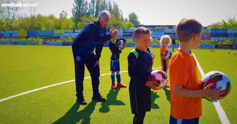 Hans Lubbe nog lang niet klaar met mini’s bij SV Hillegom