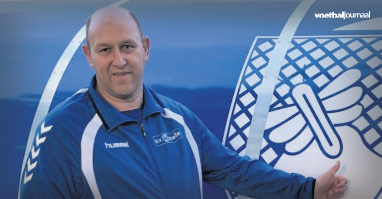 Martino van den Broek is blij met JO19-1 van SV Capelle