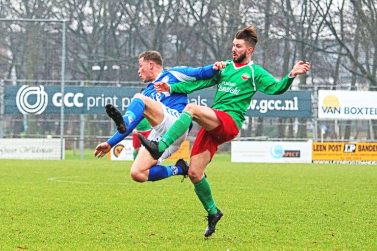 De Alblas laat de punten in Schelluinen