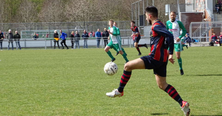 Victoria’04 wint met 3-0 van VOB