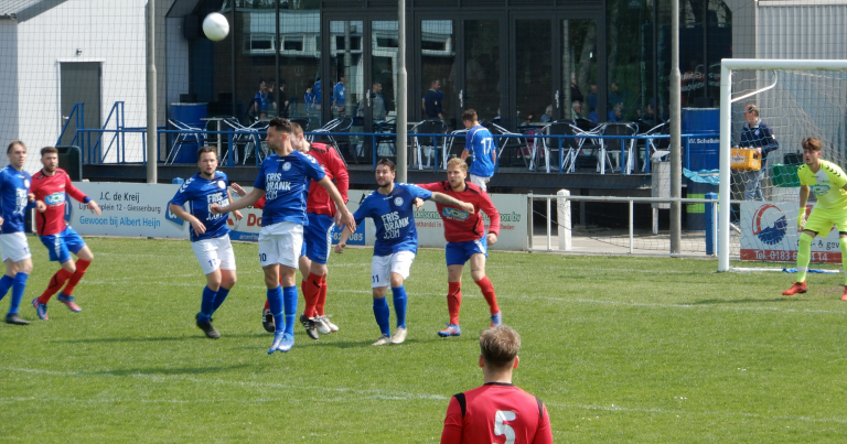 S.V. Capelle komt tekort tegen Schelluinen: 4-1