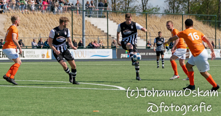  Marcel IJzendoorn na de 6-2 winst op SDO: ‘De competitie gaat nu pas beginnen’