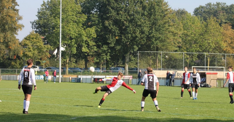 Merlijn Biemans sinds kort vaste kracht van het eerste elftal van VV Olympia’60