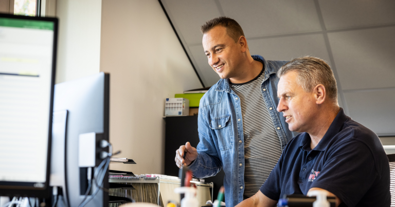 Werken bij Wibro is net als voetbal; we spelen elkaar de bal toe om te kunnen scoren bij onze klanten