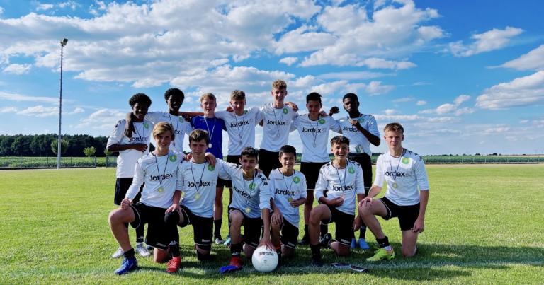 ASWH JO15-1 wint internationaal toernooi in Bergen, Duitsland!