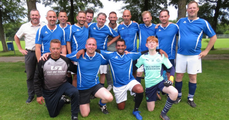 R.W.B. 6 en Oud R.W.B. 1 winnen zomeravond competitie.