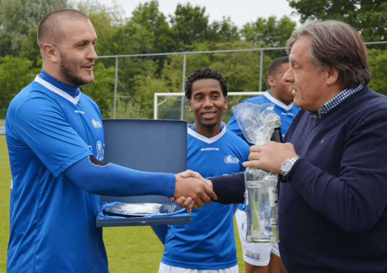 100 wedstrijden bij het eerste elftal van SV CWO
