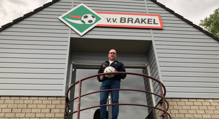 Bennie van Veen is al zes jaar de voorzitter van VV Brakel
