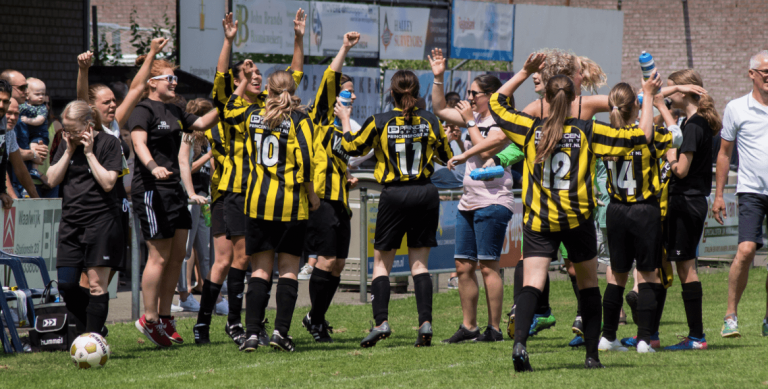 VV Baardwijk knokt zich langs Gastel en bereikt de finale.