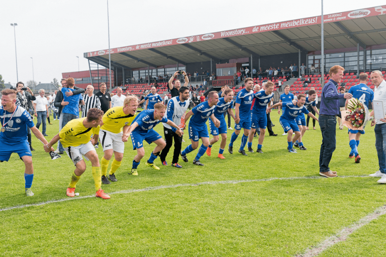 Kampioen!! Wat een geweldige prestatie van SJC in Assen