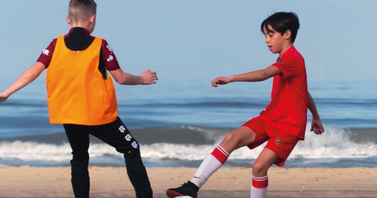 Ellen Noppe, actief lid van de activiteitencommissie van VV Noordwijk