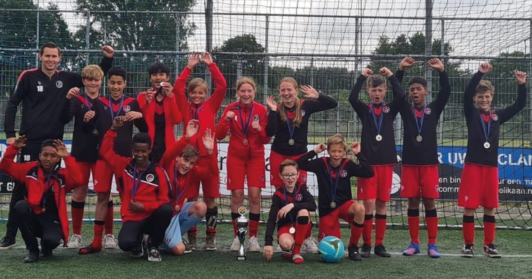 Papendrecht JO13-1 tweede bij sterk bezet toernooi.