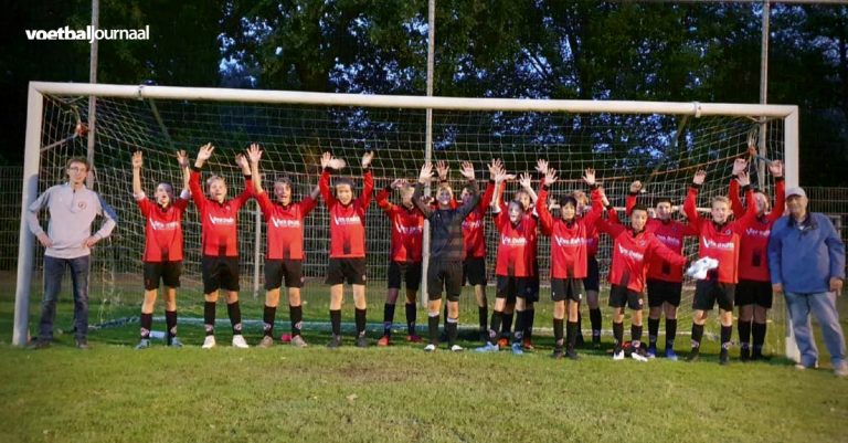 Alliance JO15-2: zowel op als buiten het veld een heel hecht team.