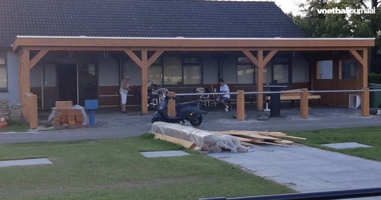 Bouw nieuwe overkapping  VV Rillandia in laatste fase!
