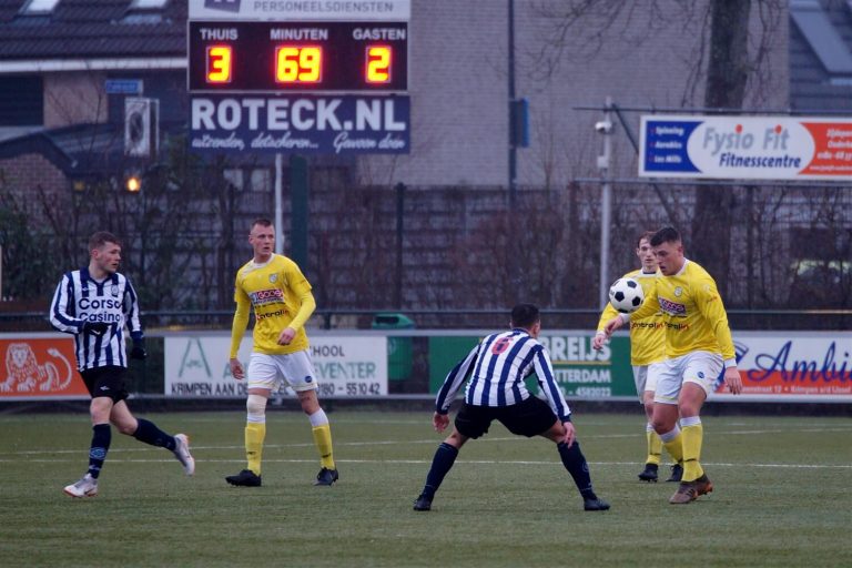 Spirit houdt koploper Neptunus-Schiebroek van overwinning