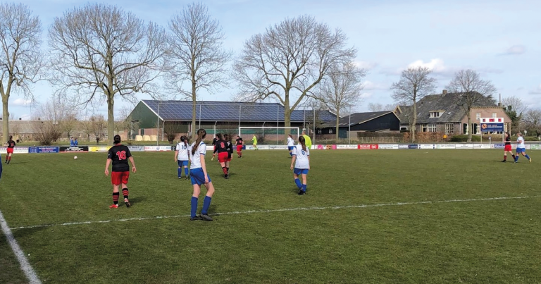 Fraaie uitzege van de vrouwen van Papendrecht 1