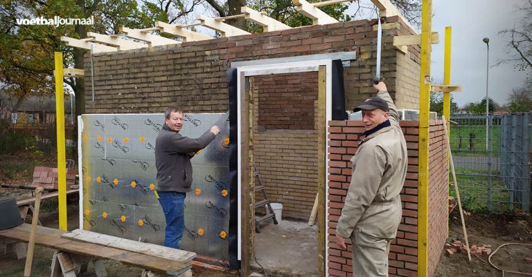 De klusploeg van VV Wernhout staat voor hard werken én gezelligheid