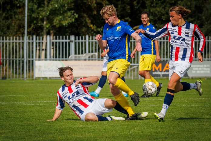 R.W.B. laat kans om door te gaan in de beker uit handen glippen.