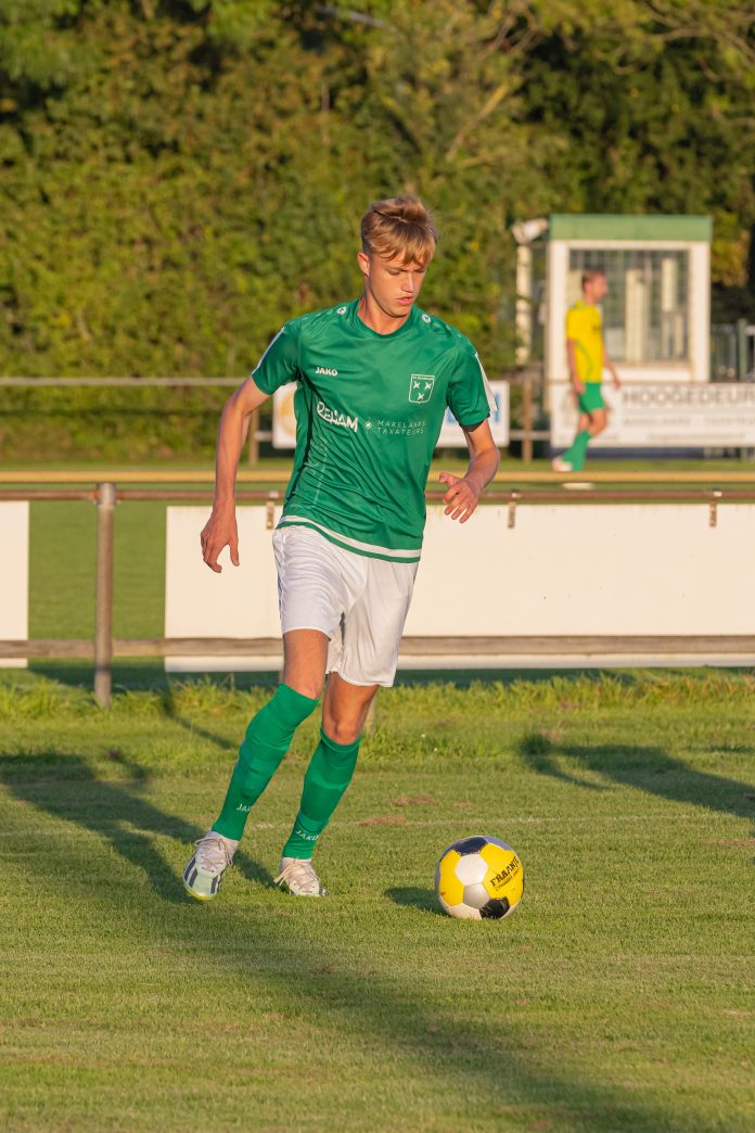 altijd-gezegd-dat-ik-nooit-ergens-anders-dan-bij-zaamslag-zal-voetballen