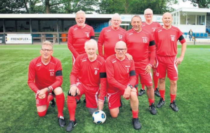 eerste-lustrum-walking-football-smaakt-naar-meer