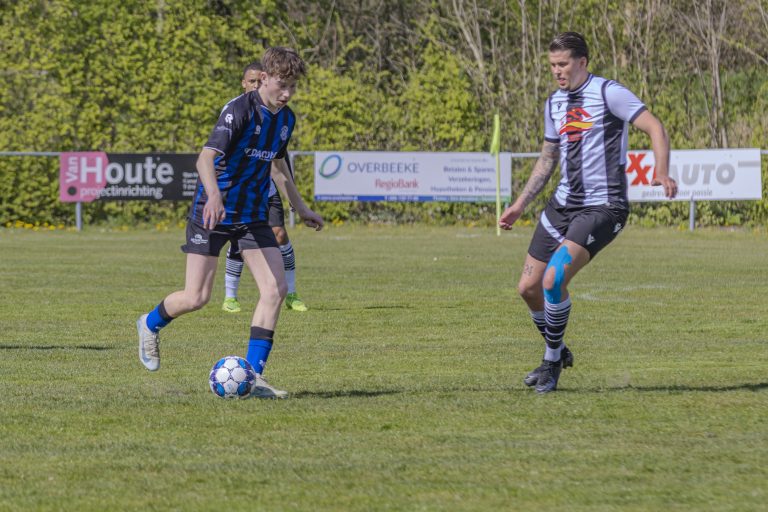 Smerdiek-talent Giovanni Opree speelt bijna wekelijks twee wedstrijden