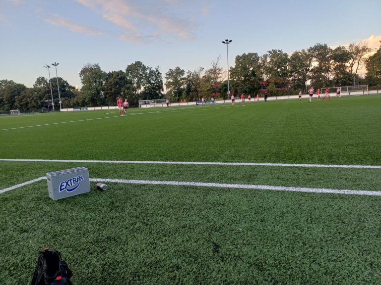 Lyra VR1 walst over MVV’27 VR3 heen