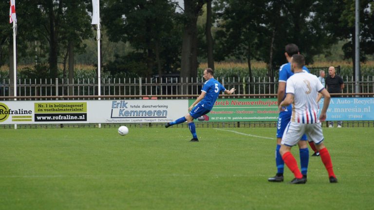 SV Capelle verliest ruim in eigen huis