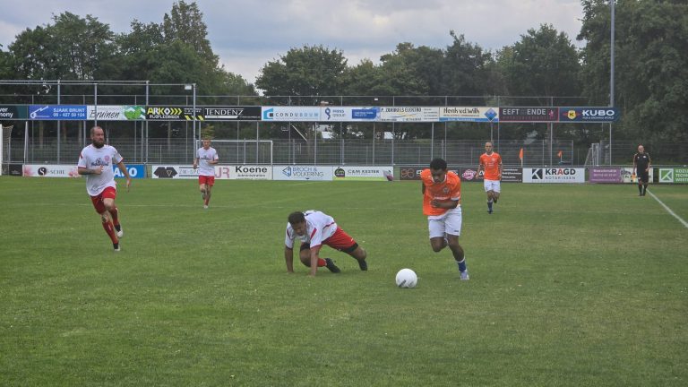Hellevoetsluis struikelt over Honselersdijk