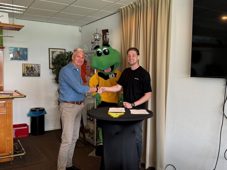 Jochems is ambitieus: ‘Op school wist ik het al beter’ Jochems is ambitieus: ‘Op school wist ik het al beter’