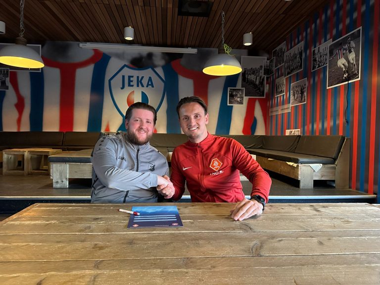 Diëgo Rokx wil van voetbal zijn werk maken Diëgo Rokx wil van voetbal zijn werk maken