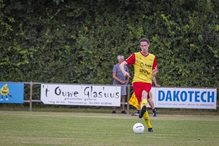 Jesse Bank rijdt flink wat kilometers om te spelen voor Arnemuiden
