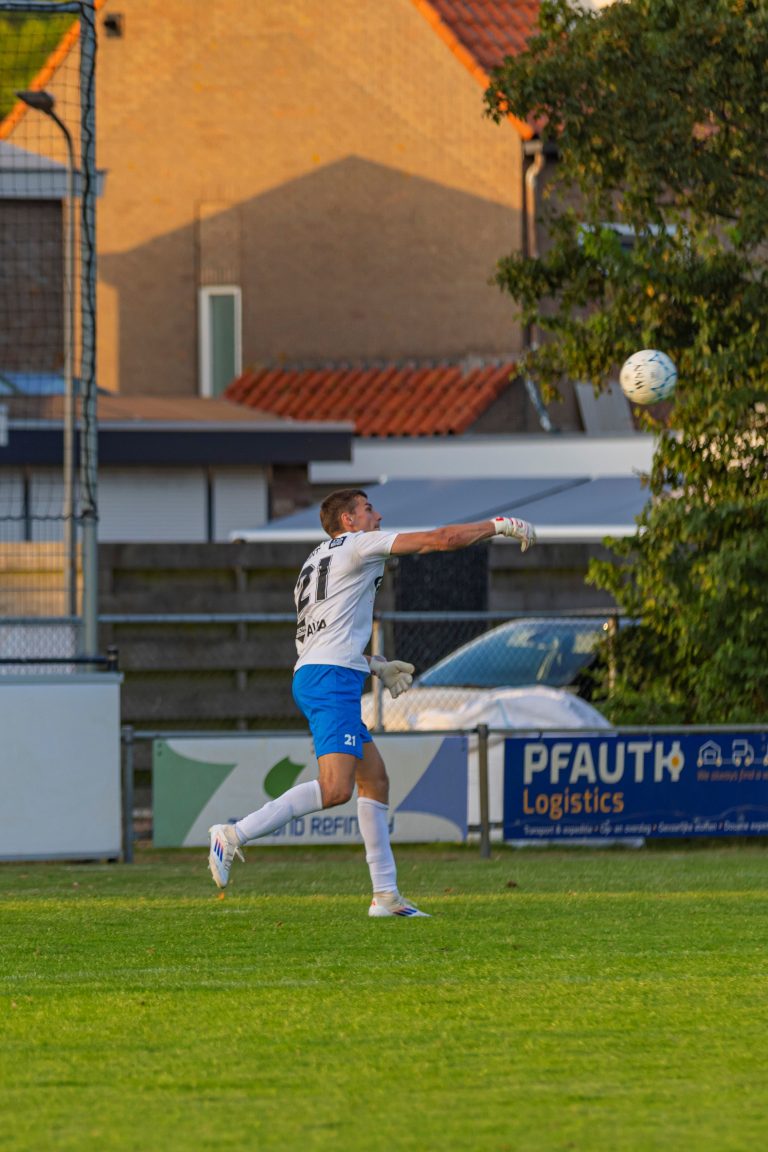 Thomas Huberts wil nu vooral vlieguren maken als eerste keeper
