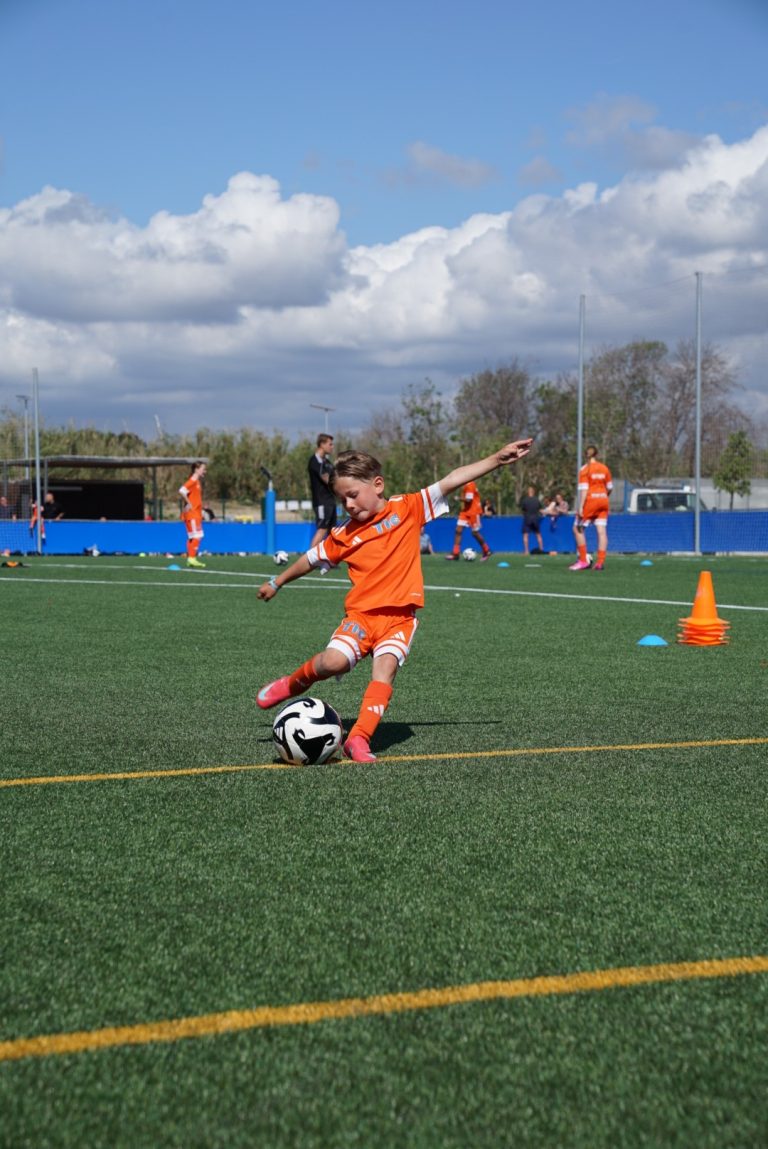 Jason (6) is helemaal weg van TIC: ‘Over twee daagjes mag ik weer’ Jason (6) is helemaal weg van TIC: ‘Over twee daagjes mag ik weer’
