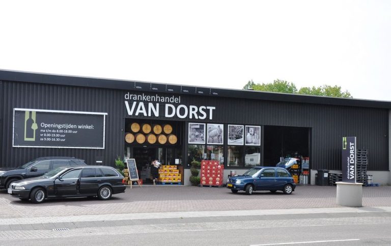 Meer dan een leverancier: Drankenhandel Van Dorst speelt bij menig voetbalvereniging in de basis Meer dan een leverancier: Drankenhandel Van Dorst speelt bij menig voetbalvereniging in de basis