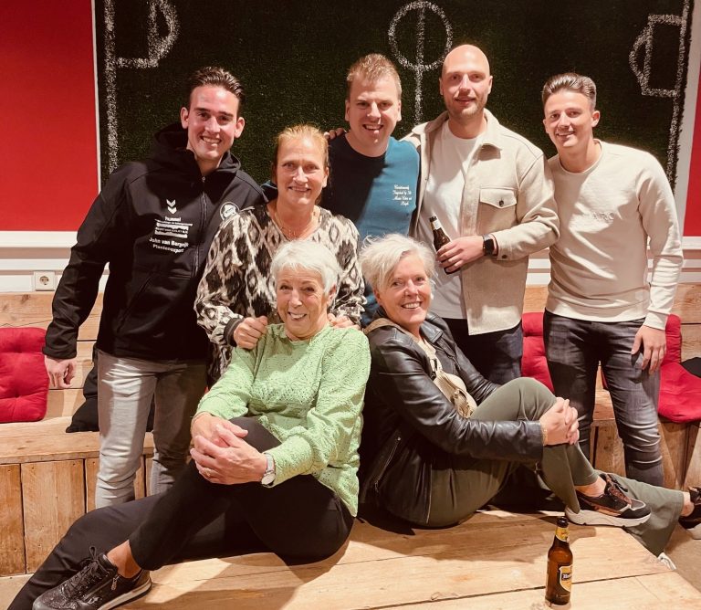 Bleijenberg helpt NOAD’32 binnen en buiten het veld